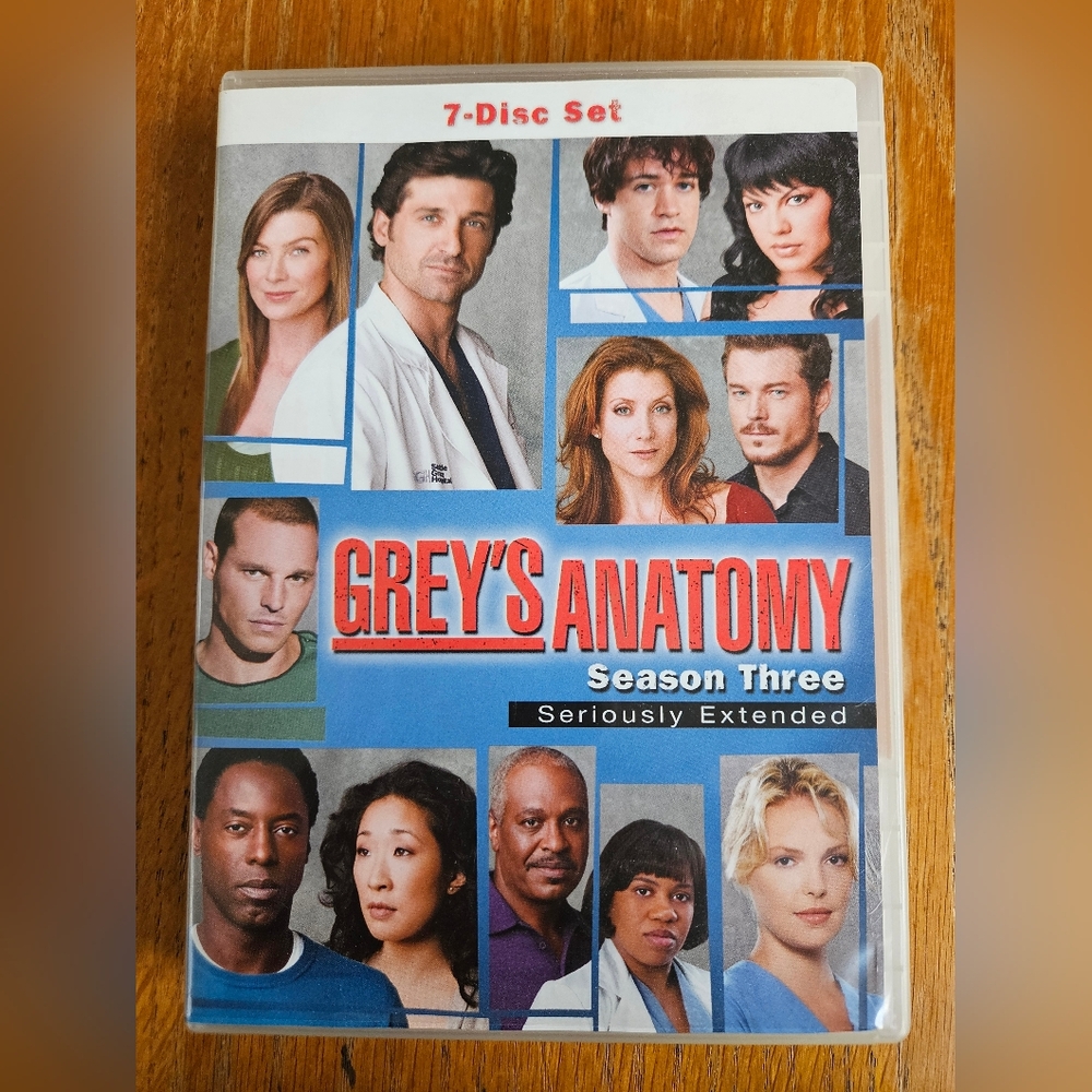 Grey's Anatomy Season Three 7-Disc Set